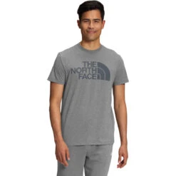 The North Face Men's Short-Sleeve Half Dome Tri-Blend Tee 17 The North Face Men's Short-Sleeve Half Dome Tri-Blend Tee -Urban Trail Sales Store NF0A5J2I MQH hero 1